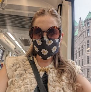 Meet your Posher, Anne